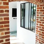 Oasis - Cine, Balneo & Confort A La *