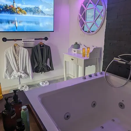 Oasis - Cine, Balneo & Confort A La Ault